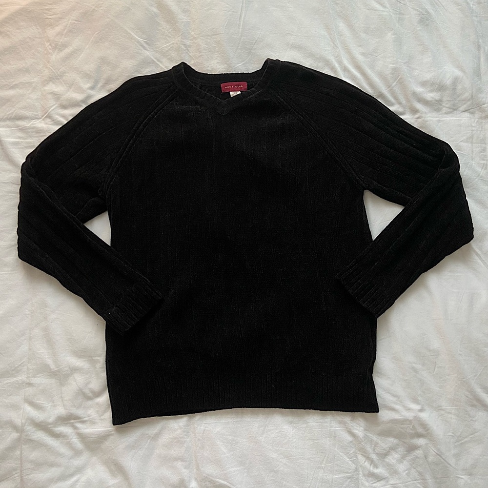 Black Hunt Club long sleeve sweater